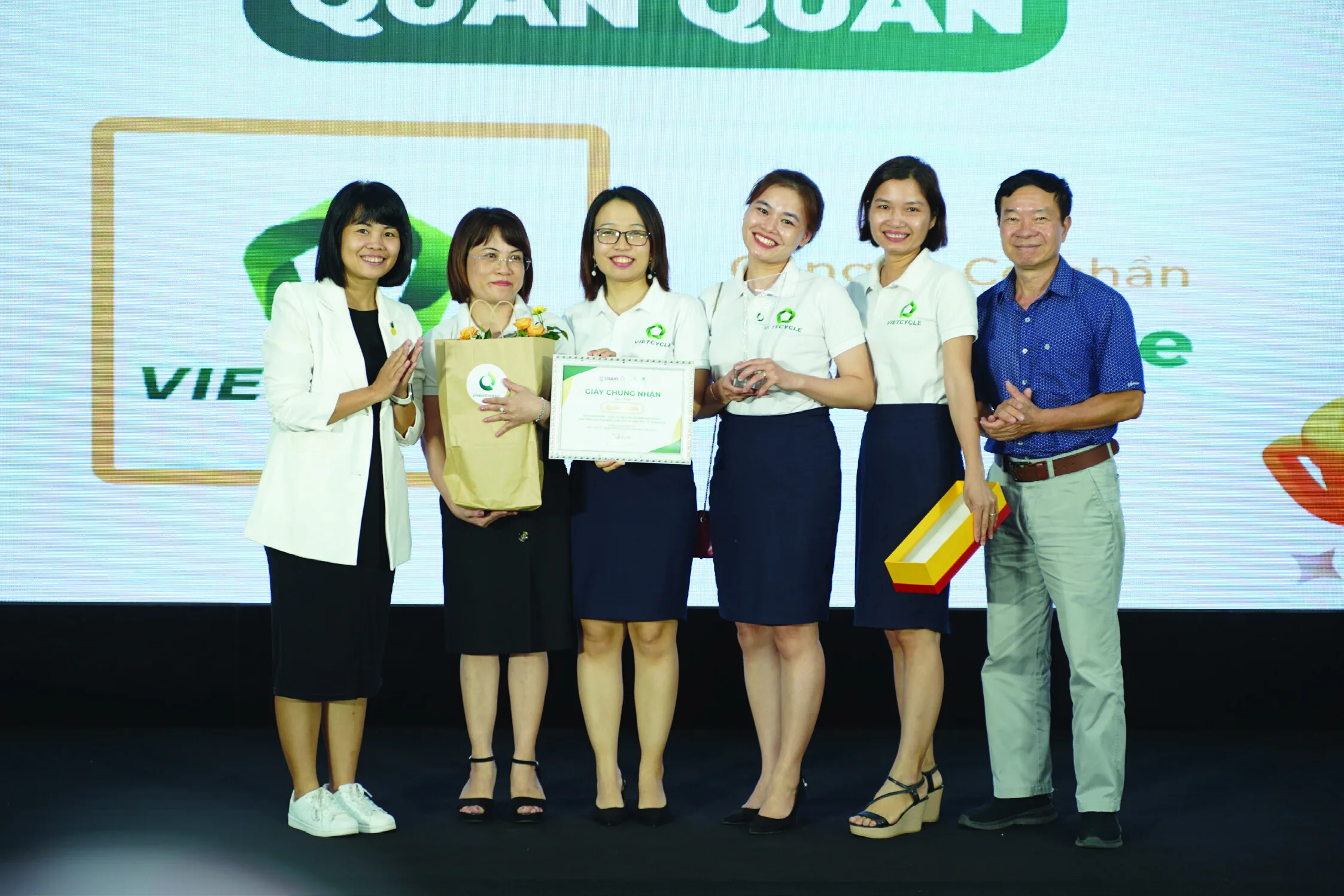 VietCycle: Nghề chọn người, người chọn đổi mới rác thải nhựa