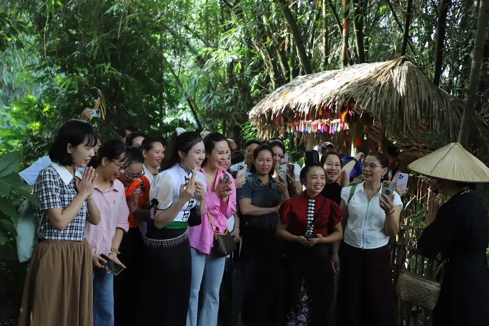 Tình nguyện viên GreenU trong hoạt động cộng đồng